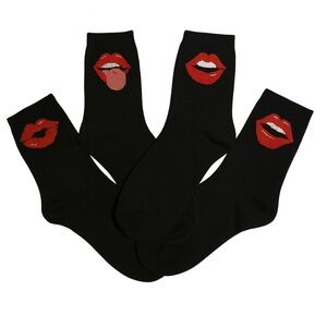 Red Lips women’s crew sock 4 pairs NWT